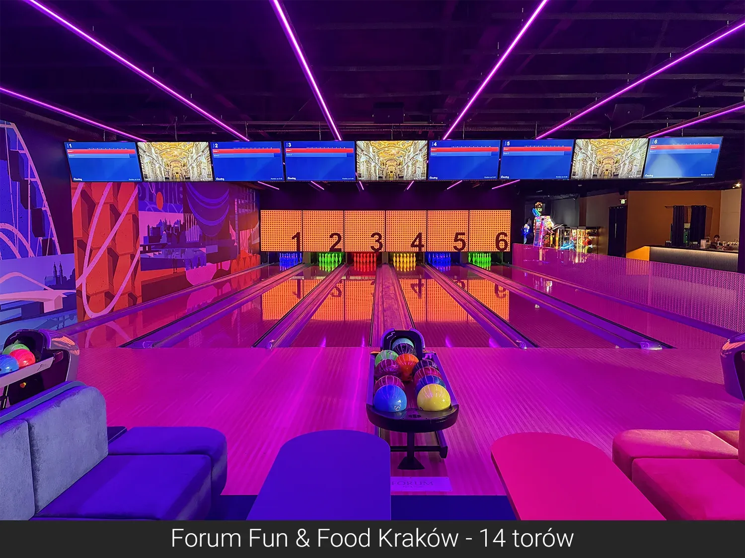 1-Forum-Fun--Food-Krakow---14-torow 1-Forum-Fun--Food-Krakow---14-torow